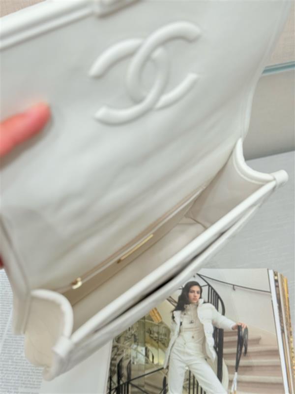 2026127213722440 900